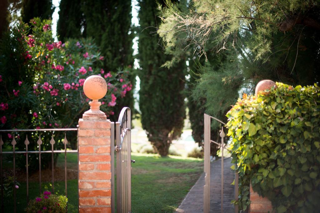Agriturismo Palazzo Val Del Sasso Villastrada  Eksteriør billede